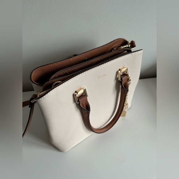 Aldo Handbag - Used about 2 times, just not my style - Picture 2 of 8